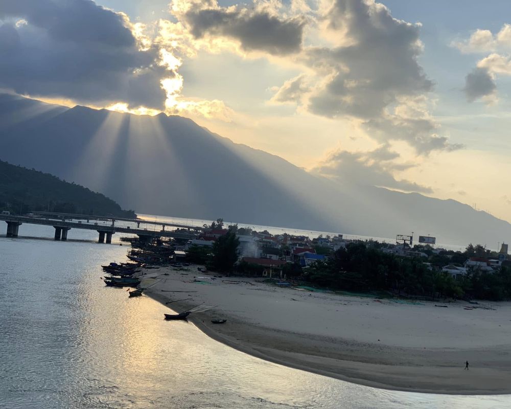 The-beautiful-view-of-Lang-Co-Beach-at-the-sunset