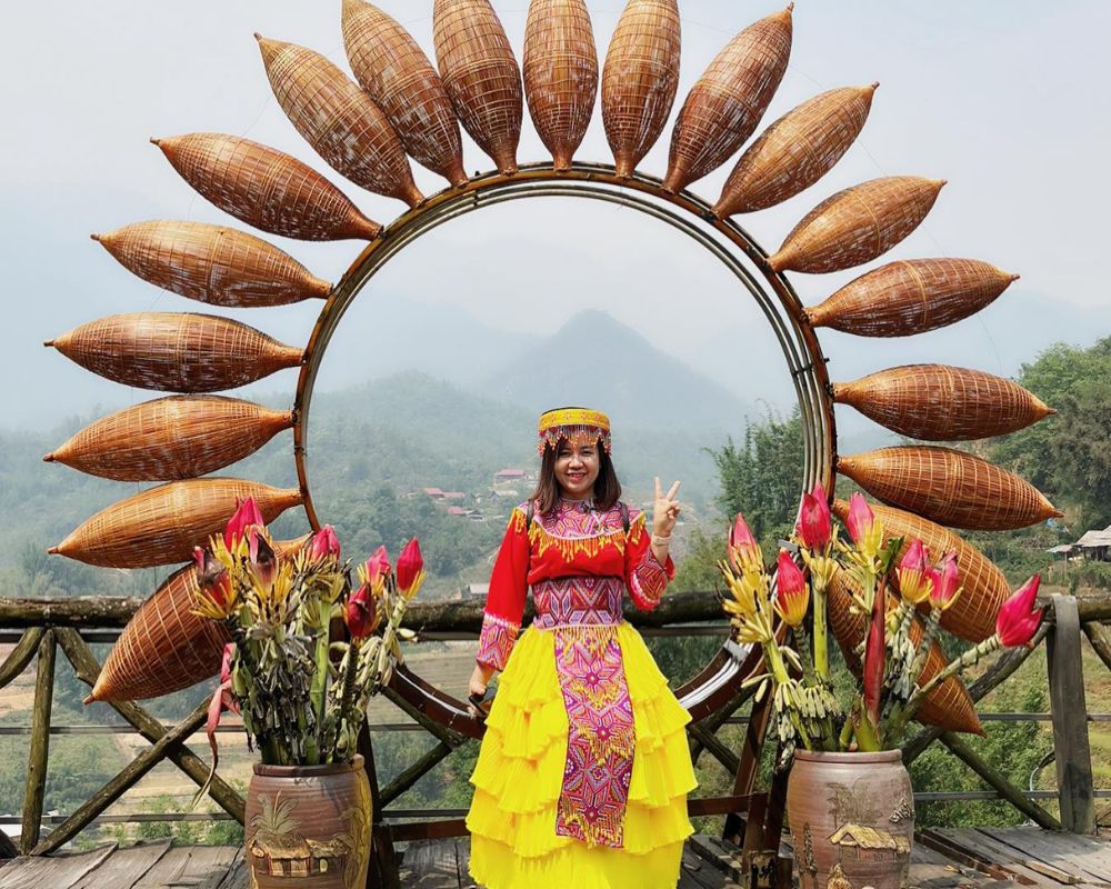 Girl-wearing-national-costume-taking-pictures