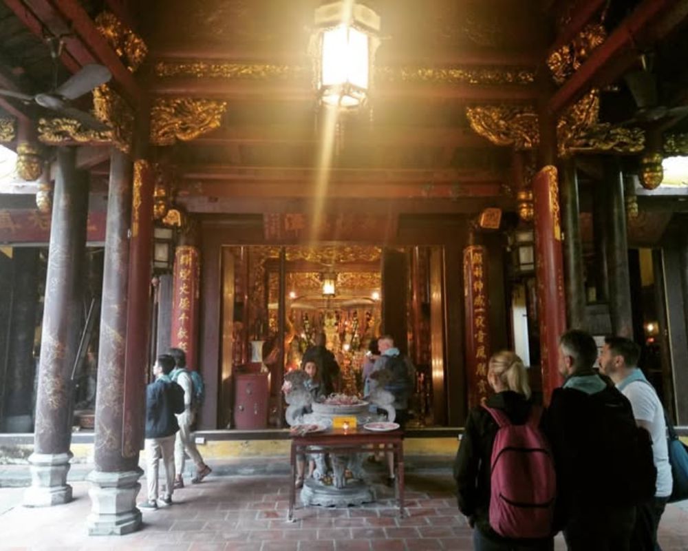 Bach-Ma-temple-2