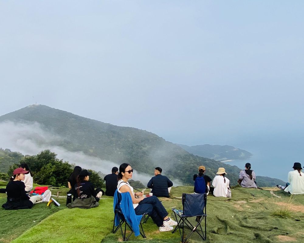 Panoramic-view-of-mountains-and-forests-at-Son-Tra-mountain