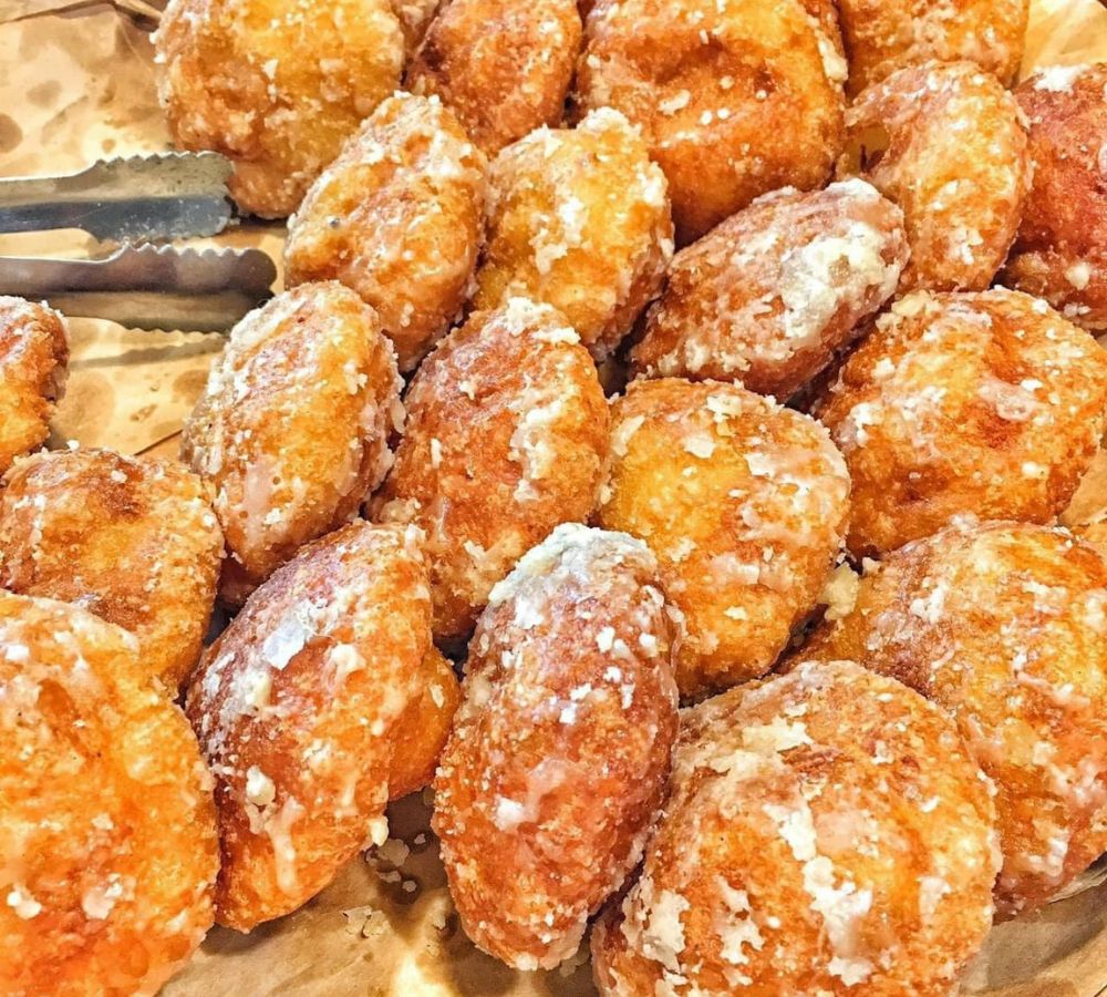 Vietnamese-fried-donut