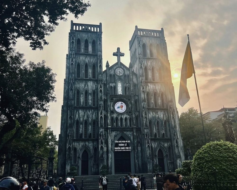 St-Joseph-s-Cathedral-in-Hanoi