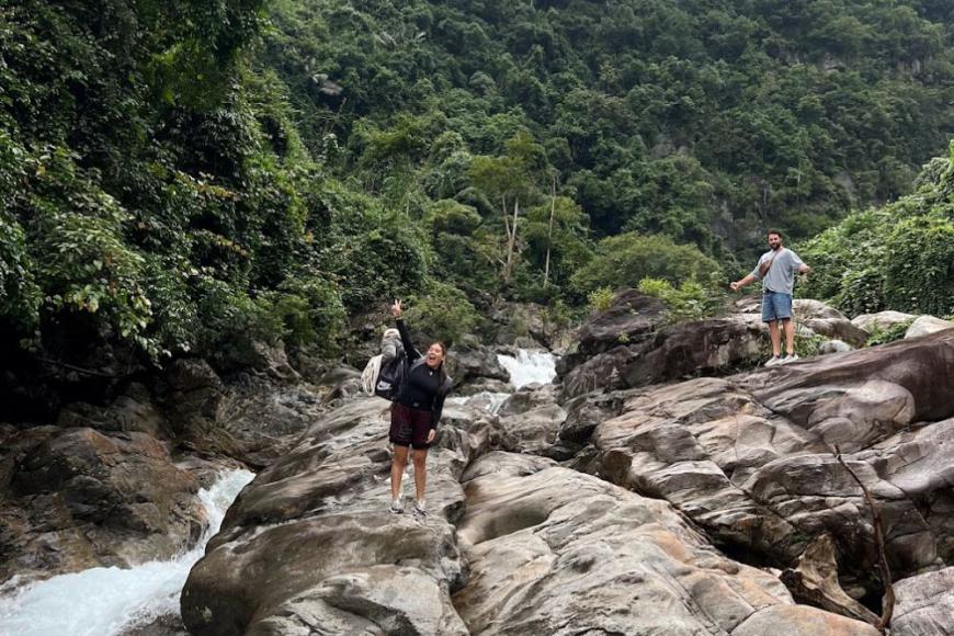 Suoi Mo Waterfall Danang Travel Guide 