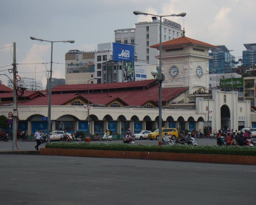 Ben-Thanh-market-clock-tower-symbol