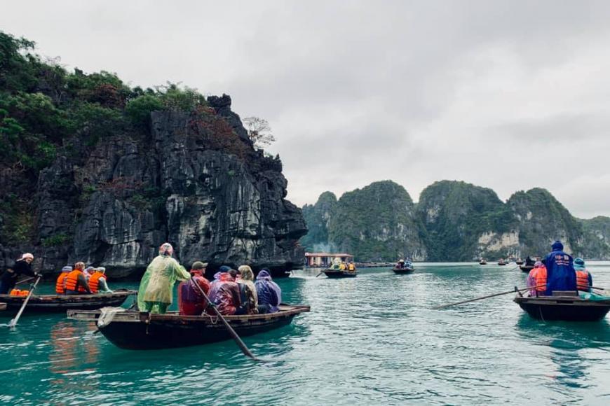 Vietnam Bai Tu Long national park | romantic island