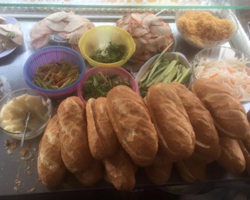 Banh-mi-Ba-Lac