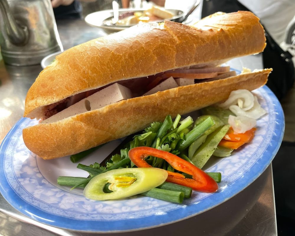 Banh-mi-Hoa-Ma