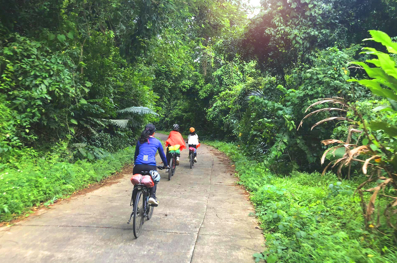Cycling-in-Cuc-Phuong-National-Park