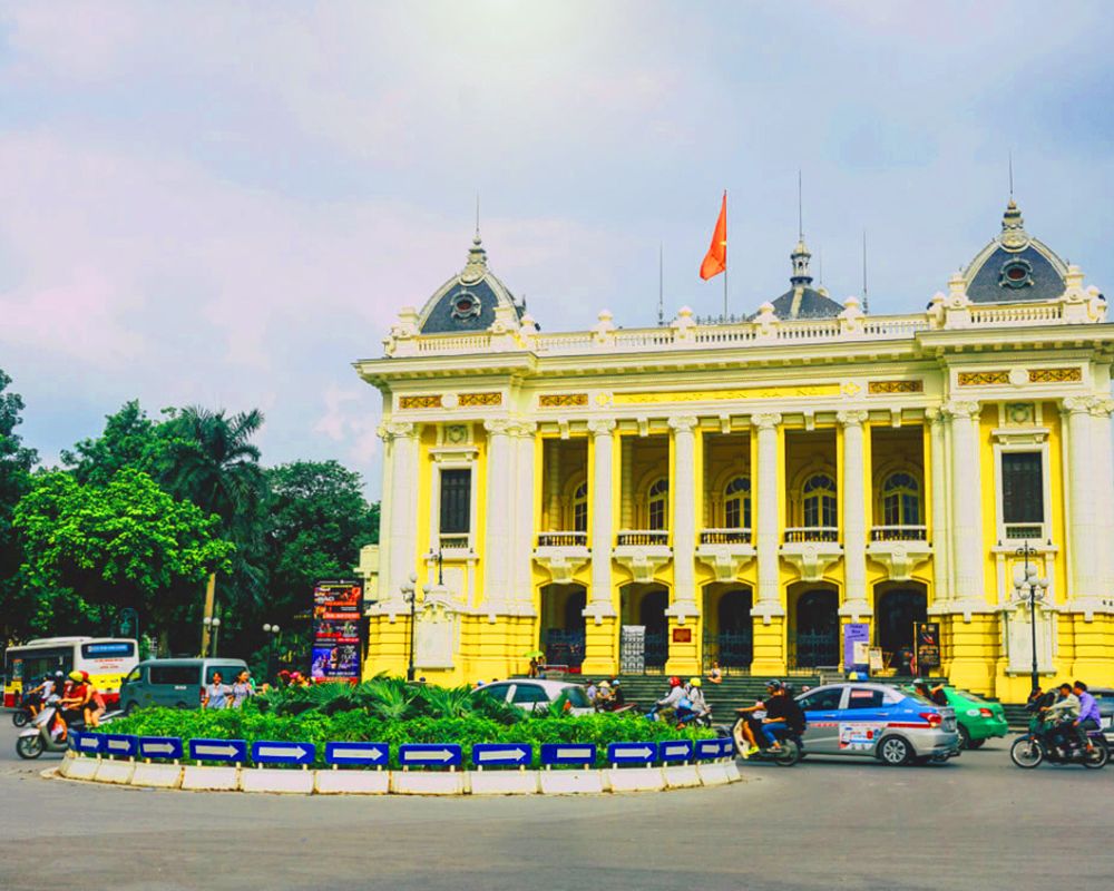 Explore-the-Imperial-Citadel-of-Thang-Long-Hanoi-on-summer-days