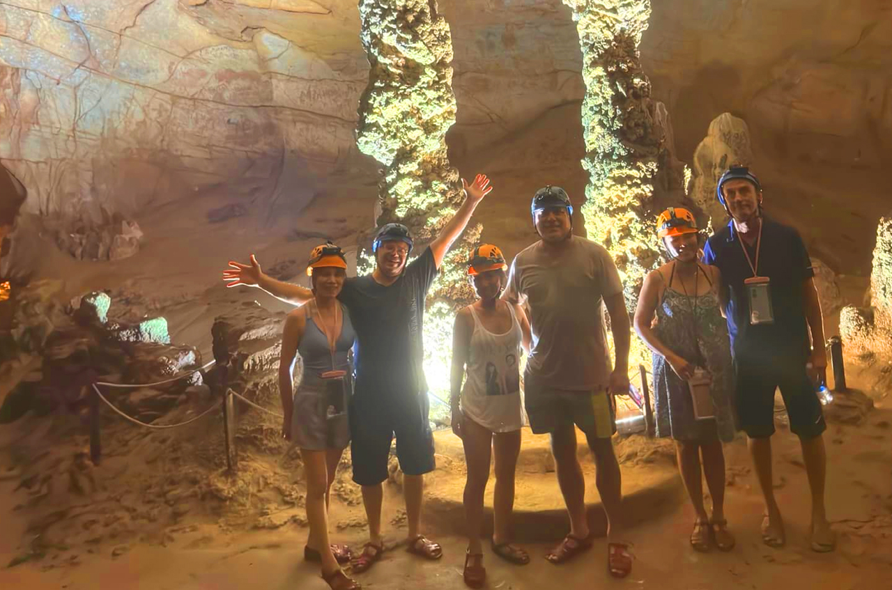 Explore-the-beauty-of-Phong-Nha-Ke-Bang-Cave