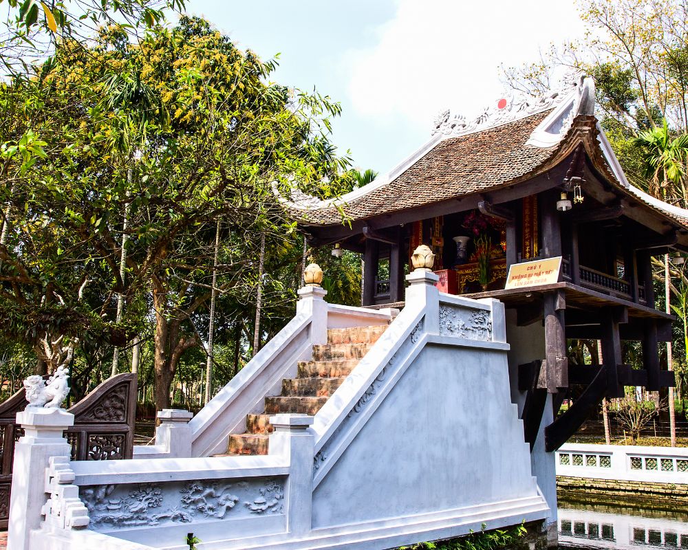 One-pillar-pagoda-Hanoi-Vietnam