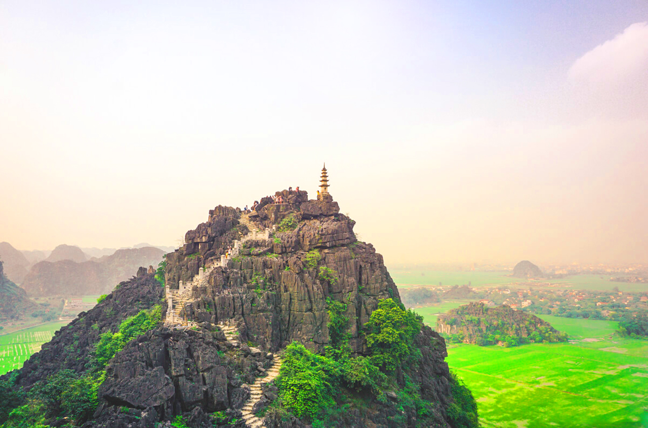 Take-a-day-excursion-from-Hanoi-to-discover-the-natural-beauty-of-Ninh-Binh