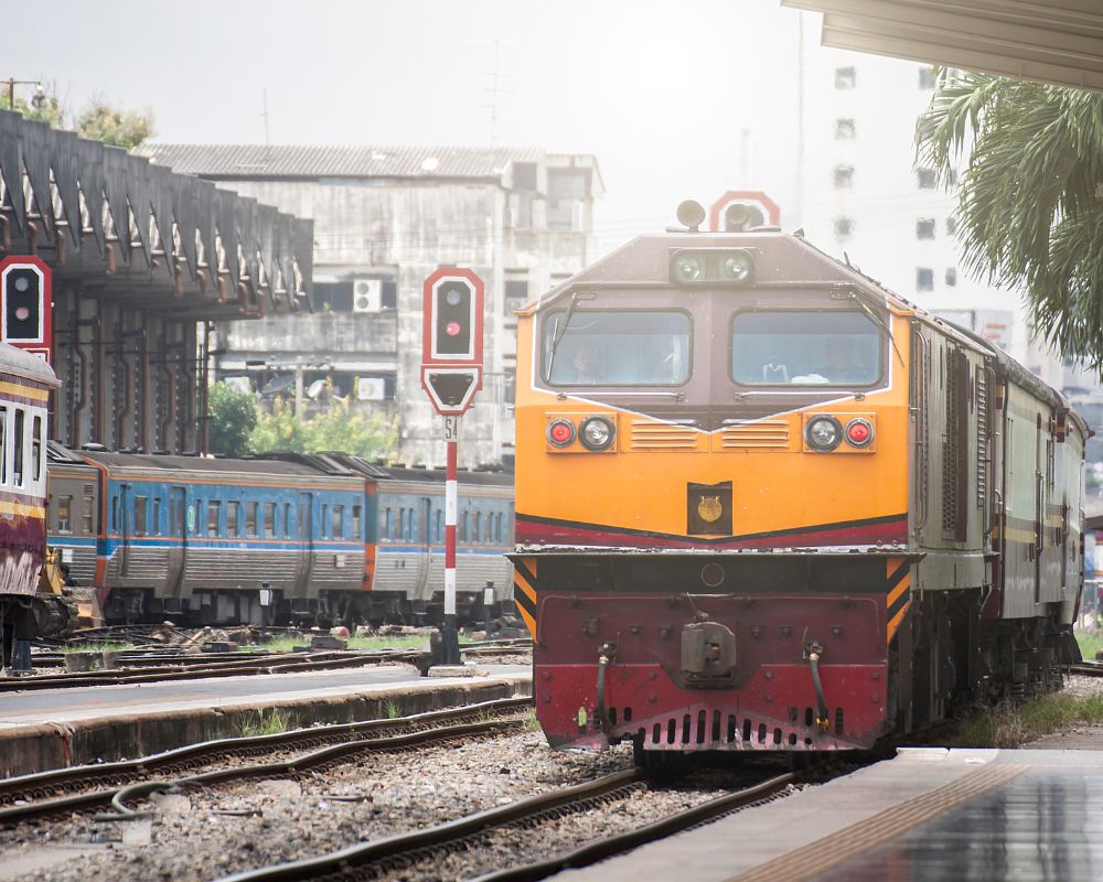 Transfer-Hanoi-to-Hoian-by-train