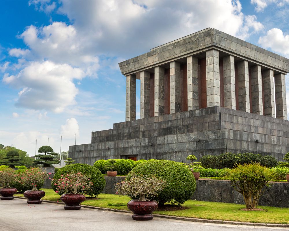 Ho-Chi-Minh-mausoleum-in-hanoi