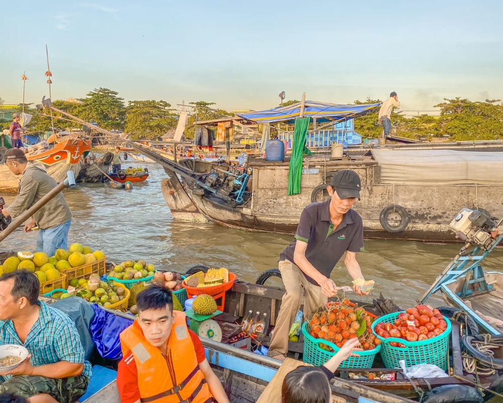 Cai-Rang-floating-market-Can-Tho