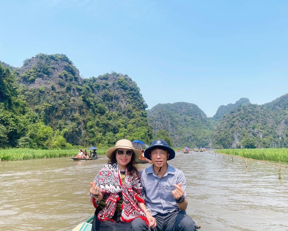 Traveling-Ninh-Binh-from-Halong-Port