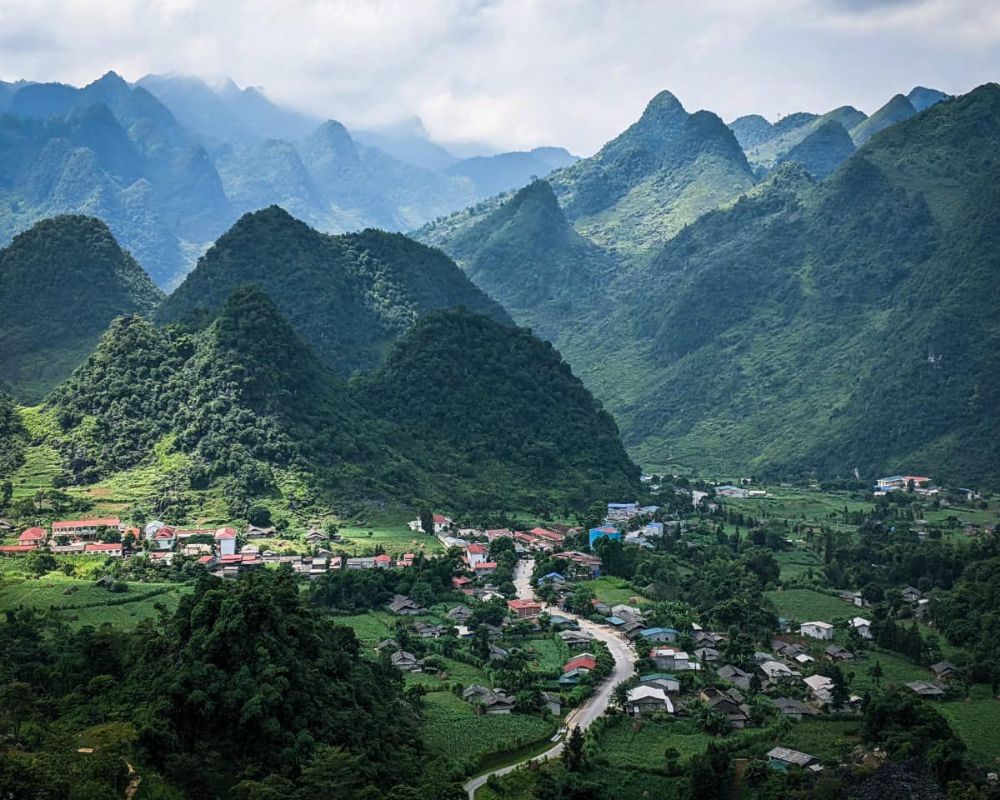 The-peaceful-village-on-the-Ha-Giang-foot