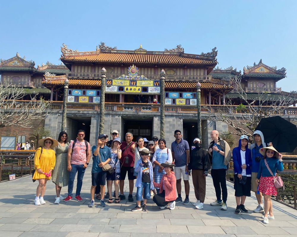 Tourists-taking-a-photo-at-Hue-Imperial-Citadel