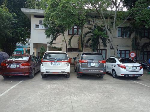 Hanoi Car For Rent With Driver | Vietnam Trust Car Rental
