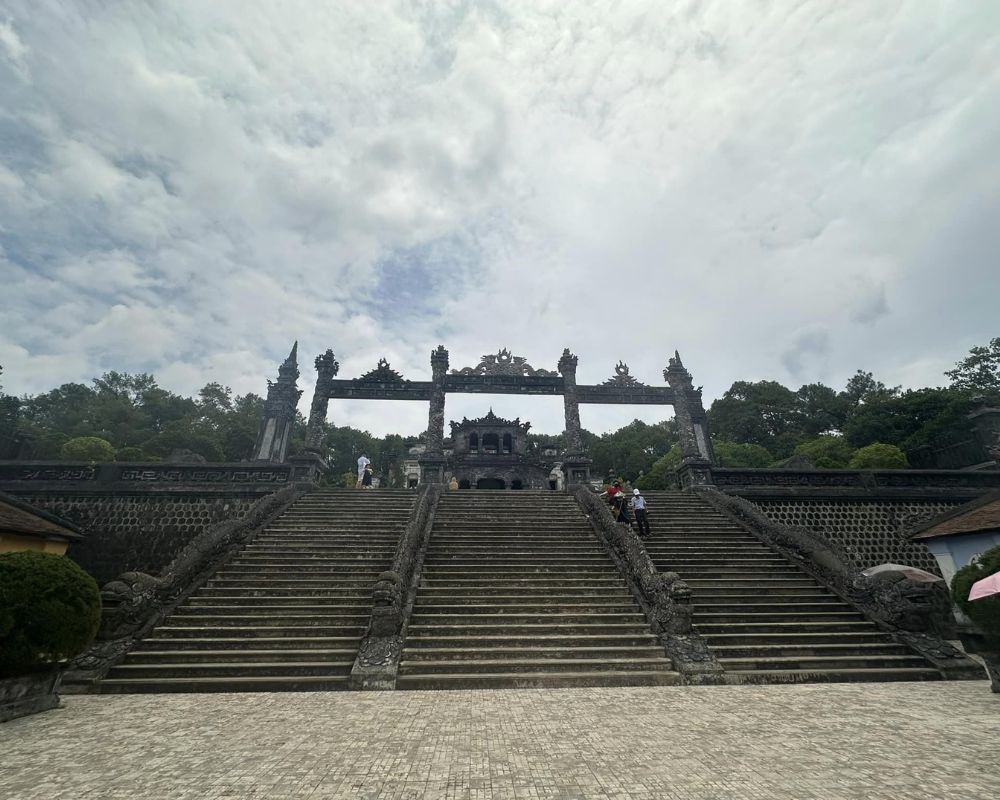 Khai-Dinh-Tomb