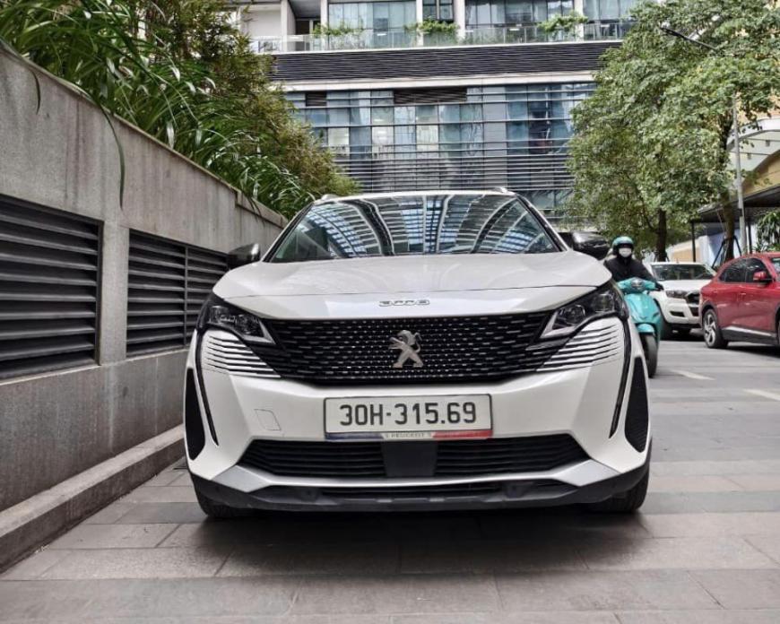 How Much To Rent A Car With Driver Hanoi To Ho Chi Minh Vietnam?