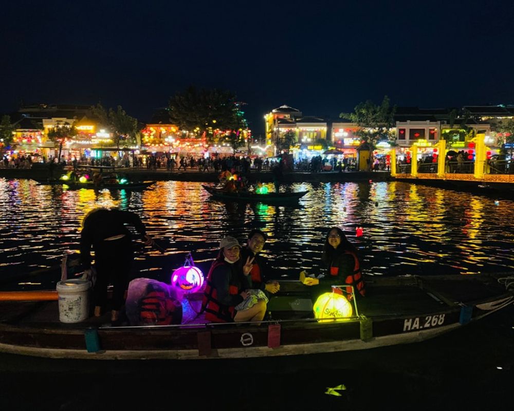 Boating-in-Hoian_3