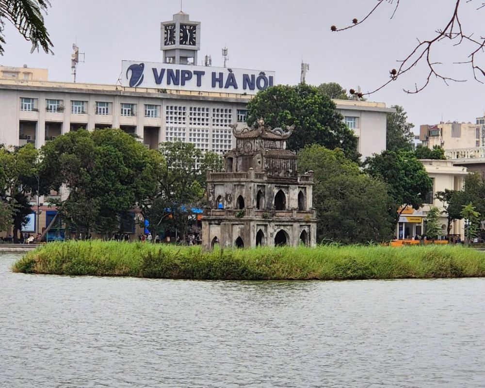 Hoan-Kiem-Lake